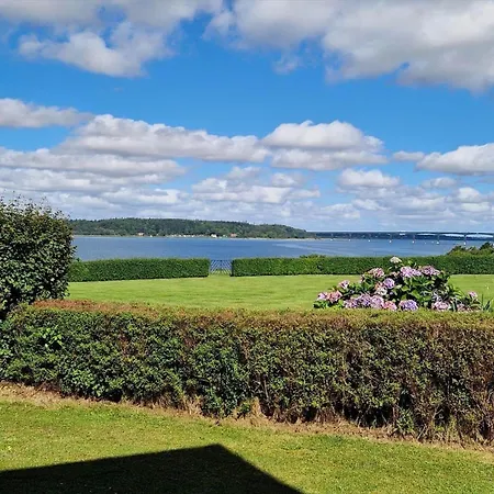 Lf14127-roslev-kybehuse-127 בית נופש *